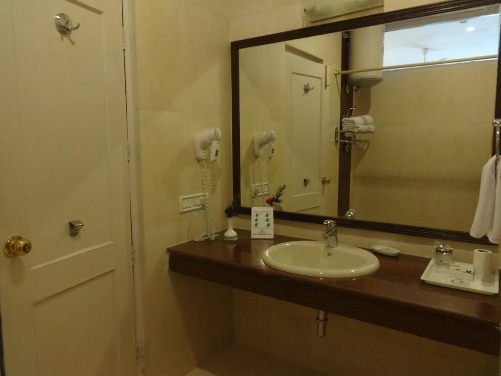 Kasauli Resort By Piccadily Chambre photo